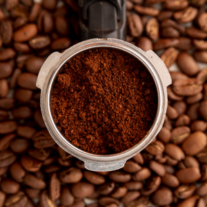 Café moulu Arabica torréfié clair en gros, 100% pur, goût amer, qualité A, paquet de 1 kg, Fittree International, du Gujarat, Inde - Product Image 1