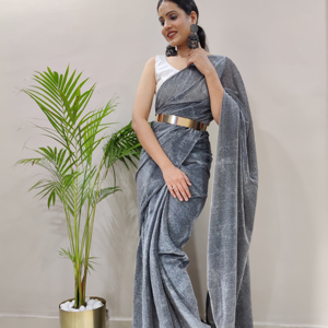 Belle œuvre en jacquard Rich Pallu sur le sari de créateur Derniers vêtements indiens pour adultes pour occasions spéciales - Product Image 1