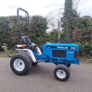 Tracteurs Mini New-Holland 25S d'occasion en parfait état, légèrement utilisés pour l'agriculture, à vendre - Product Image 3