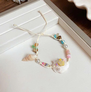 Pulsera de Concha de Caracol, Hecha a Mano en Vietnam, Joyería Moderna, Regalo para Vacaciones de Verano - Product Image 1