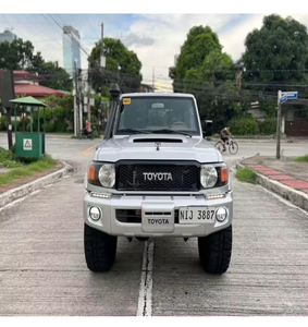 Land Cruiser SUV 4x4 Híbrido Eléctrico Usado, Económico, Transmisión Automática de 6 Velocidades, Asientos de Cuero, Alta Calidad, Volante a la Izquierda, Interior Oscuro - Product Image 2