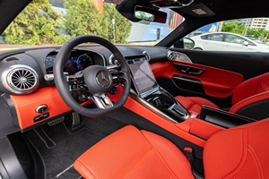 Clase G 2024 63 Turbo V10 AWD con Volante a la Izquierda, Luces LED, Bajo Kilometraje 601-700 km, Autonomía NEDC 90-110 kWh, Batería - Product Image 4