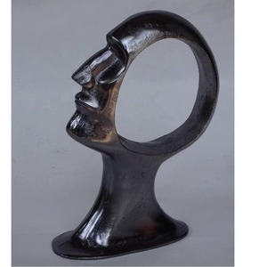 Figurine de table de style rare Accent décoratif unique pour l'affichage de l'espace de travail de bureau de salon et les utilisations fonctionnelles créatives - Product Image 5