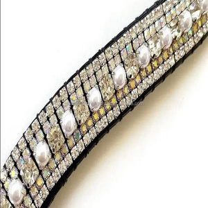 Forma de onda, venta al por mayor, banda para cejas de caballo de cuero genuino negro, 5 filas, cristales transparentes dorados, perlas, diamantes de imitación, bandas para cejas ostentosas - Product Image 6