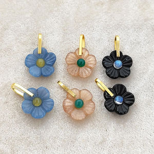 Onyx noir sculpture fleur fantaisie breloques 14mm argent Sterling plaqué or boucle rotative breloques faites à la main en gros bijoux fournitures - Product Image 6