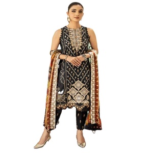 Riaz Arts Brand Chikan Kari Lawn3 Piece Party Wear Costumes cousus pour toutes les tailles TEHZEEB Collection d'été personnalisée - Product Image 1