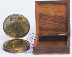Vintage Brass Antique <b>Compass</b> With Sir Lord Kelvin <b>Engraving</b> 1824-1907 Collectible Maritime <b>Compass</b> For Finding Direction - Product Image 3