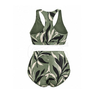Ensemble de bain pour femme en tissu léger, avec bas coordonné, idéal pour les vacances en bord de mer et les tenues d'été de station balnéaire - Product Image 3