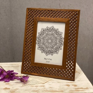 Handcrafted <b>Wooden</b> <b>Photo</b> <b>Frame</b> with Intricate Carved Lattice Design for Home and Office Decoration - Product Image 4