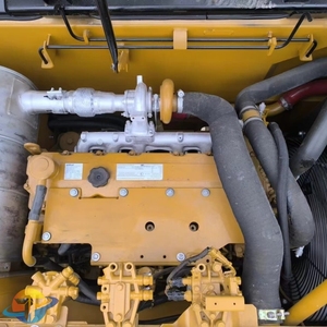 รถขุด Caterpillar CAT323D2L มือสองคุณภาพสูง มีสินค้าพร้อมขาย - Product Image 3