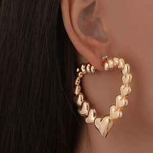 Bajo MOQ 10 piezas al por mayor mujeres moda clásica chapado en oro circón grueso aro aleación pendientes para regalo de fiesta - Product Image 2