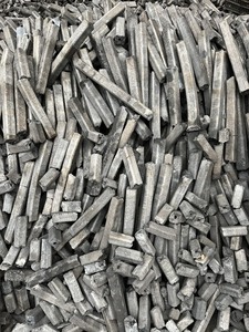 Briquettes de charbon de bois de sciure de bois de biomasse à bas prix parfaites pour les grils de barbecue - Product Image 5