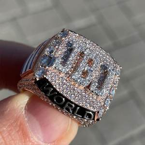 Anillo de Lujo con Letra Personalizada en Plata de Ley 925, Bañado en Rodio, Estilo Hip Hop, con Diamantes de Moissanita VVS Brillantes - Product Image 1