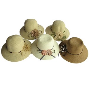 Sombreros de paja de material natural para mujer personalizados a prueba de Sol para uso en la playa suave y cómodo de fabricación de Vietnam para escenas al aire libre - Product Image 2