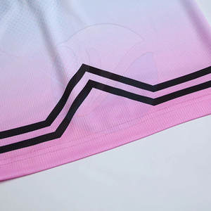 Uniforme de baloncesto resistente de tela suave Uniforme de baloncesto de gran oferta Uniforme de baloncesto de cantidad a granel - Product Image 4