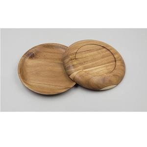 Assiette de service en bois d'acacia écologique personnalisée D18H2.3 cm avec motif minimaliste Viet Nam OEM/ODM Plats et assiettes - Product Image 1