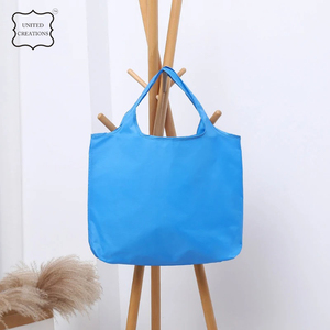 กระเป๋าผ้าแคนวาสสำหรับนักช้อปสำหรับเดินทางของผู้หญิงขนาดใหญ่กระเป๋าผ้าแคนวาสแบบรีไซเคิลได้กระเป๋าช้อปปิ้งใช้ซ้ำได้โลโก้ตามต้องการ - Product Image 3