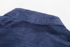 Motif solide de haute qualité pour les polos pour hommes, vestes confortables et durables pour toutes les occasions. - Product Image 6