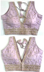 Magnifique chemisier avec zari, fil et travail manuel - Product Image 2