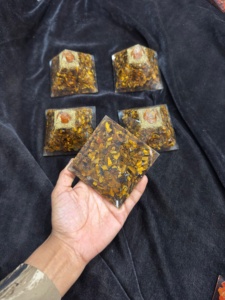 Generador de Energía Orgónica de Cristal de Ojo de Tigre Natural Pulido en Forma de Pirámide para Sanación con Reiki, Feng Shui, Meditación y Decoración del Hogar - Product Image 3