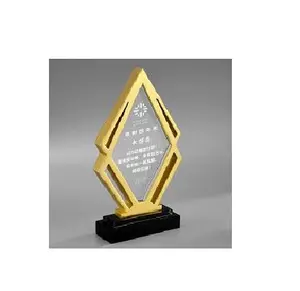 Piala akrilik logam kustom penghargaan desain sesuai pesanan sesuai pesanan trofi lempengan logam Modern kustom