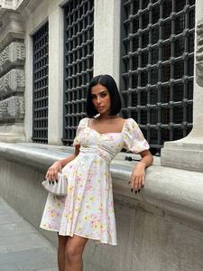 Robe midi décontractée élégante à col droit avec bretelles à nouer sur les épaules, en tissu satiné léger, pour tous les jours ou la plage - Product Image 3