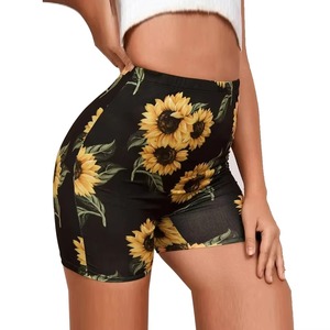 Shorts pour femmes en coton 100% respirant, imprimés par sublimation, design personnalisé, logo personnalisé, coupe ajustée de haute qualité, détail bouton. - Product Image 5