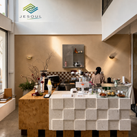 Meubles de luxe : Présentoir LED, Table basse, Vitrine, Mobilier d'hôtel, Mobilier de restaurant, Chariot de service pour bar, Outils de bar, Café, Thé