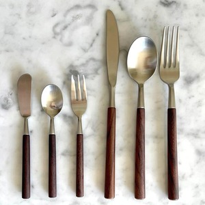 Juego de cubiertos de cena de boda con logotipo personalizado de calidad superlativa cubiertos de acero inoxidable con mango de madera ecológico sostenible - Product Image 1