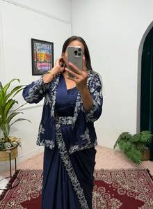 Koti Style Broderie Lourde Chinon SOIE Tissu Noir Couleur Léger Prêt À Porter À La Main Conçu Style Indien Fantaisie Saree - Product Image 4