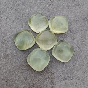 3A + cabochons en forme de coussin carré en prehnite naturelle de qualité supérieure à dos plat et pierres précieuses calibrées aux prix de gros OEM en vrac - Product Image 2