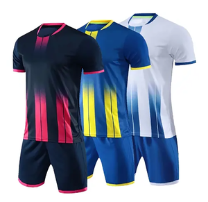 บริการ OEM เสื้อฟุตบอลโพลีเอสเตอร์แบบซับลิเมชั่นสั่งทำได้ตามต้องการสำหรับทุกเพศ  ชุดยูนิฟอร์มฤดูร้อน แห้งเร็ว ระบายอากาศได้ดี น้ำหนักเบา คุณภาพสูง - Product Image 3