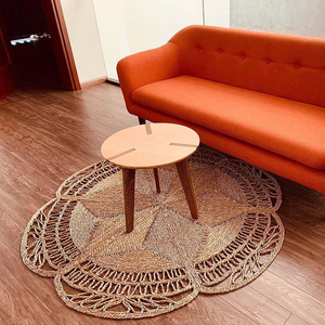 Tapis en jonc de mer tissé à la main en forme de fleur Décor naturel écologique du Vietnam jonc de mer naturel, accent écologique pour la maison - Product Image 5