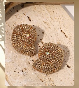 Boucles d'oreilles en perles Boho avec frange en cascade andy design turquoise, cadeau de bijoux unique - Product Image 1