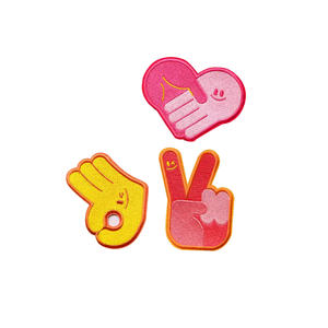 Écusson de broderie personnalisé Écussons de logo de conception personnalisée en gros prix d'usine Écussons de broderie à repasser - Product Image 1