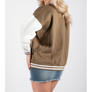 Vestes Letterman Varisty sur mesure avec manches Veste universitaire d'hiver personnalisée Vestes de baseball décontractées pour femmes - Product Image 3