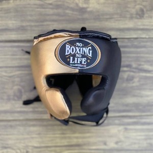 หมวกป้องกันศีรษะคุณภาพดีที่สุด No Boxing No Life ผลิตจากหนังแท้  โลโก้สั่งทำได้  แบบผูกเชือกและตีนตุ๊กแก สำหรับมวยไทยและการต่อสู้แบบสตรีทไฟท์ - Product Image 1