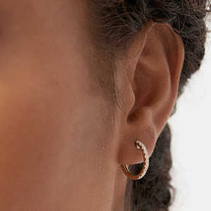 Pendientes de Aro Elegantes de Oro Sólido de 14 Quilates 2026 con Diamante Natural de Corte Redondo de 0.60 Quilates, Opciones Multicolores, Certificados - Product Image 1