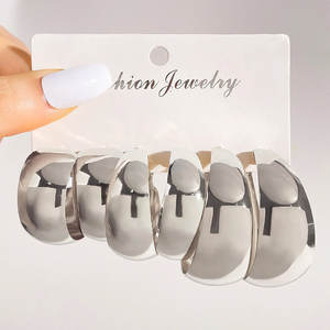 ชุดต่างหูห่วงใหญ่สีทองสไตล์พังก์ใหม่ VKME ดีไซน์เรขาคณิต ทำจากโลหะผสมสังกะสี สำหรับผู้หญิงใส่ไปงานปาร์ตี้ - Product Image 1