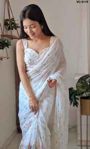 Sari indien fantaisie pour les fêtes, en georgette, avec des motifs Butta et des bordures en dentelle brodée multicolores, avec des volants et un travail de miroir original - Product Image 2