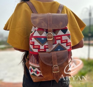 Sac à dos fait main en cuir Jacquard Offre Spéciale sac à dos en cuir véritable unisexe multi-usage nouveau sac Design Vintage produit en vrac en gros - Product Image 1