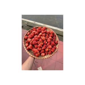 Natural dried strawberries whole fruit lightweight snack ideal for <b>boxes</b> <b>cereal</b> topping organic high - Product Image 4