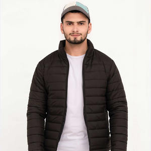 Veste matelassée pour homme de haute qualité, fermeture éclair, col montant, couleur noire, manches longues, deux poches sur le devant, vêtement d'hiver tendance - Product Image 4