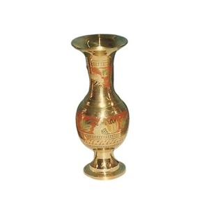 Vase à fleurs en laiton de haute qualité avec gravure or fini pour la décoration intérieure Vase à fleurs décoratif de Table - Product Image 2