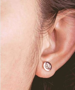 Sólido 10K oro amarillo clásico Stud pendientes dos corazón grabado disco níquel-libre aniversario boda regalo fiestas diamante principal - Product Image 3