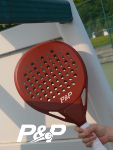 Raqueta de Pádel P&P 12K de Carbono con Protector de Pádel - Product Image 3