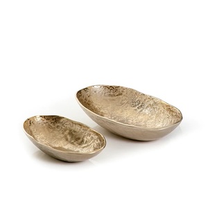 Bol décoratif pour la maison Pièce maîtresse en aluminium plaqué argent Bols à fruits de forme ovale Bol de rangement en métal fini rugueux - Product Image 2