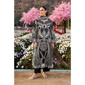 Ensemble de costume en tissu lawn brodé 3 pièces pour femmes Mahnur avec dupatta et pantalon - BIC-4895 - Broderie en organza - Pour l'été ! - Product Image 1