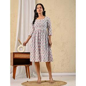 Robe en coton blanc à col carré, décontractée, imprimée à la main, fermeture boutonnée sur le devant, tailles XS à 5XL, respirante, design ODM - Product Image 5