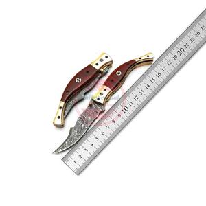 Couteau de poche à lame damas manche en bois de haute qualité couteau pliant de chasse en acier damas - Product Image 6